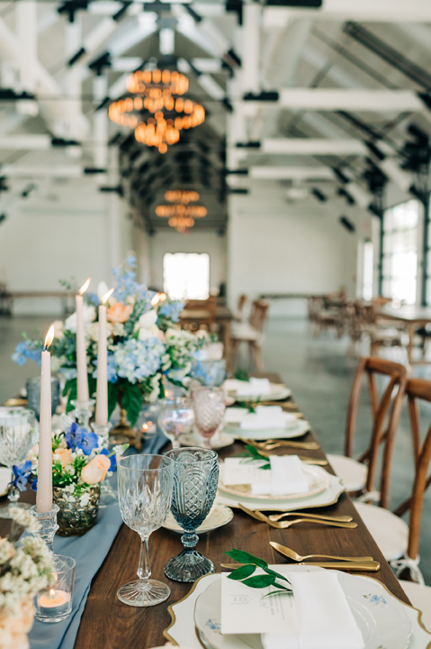 Beautiful table setting.